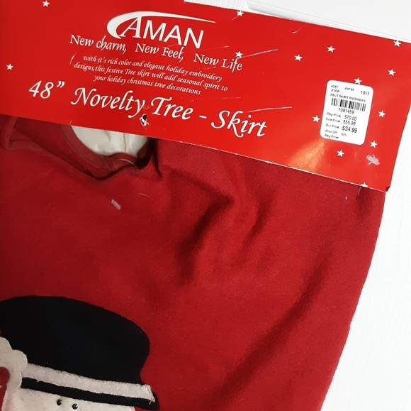 NWT Novelty 48" Christmas Tree Skirt & (2) Matching Stockings - red w/snowman - Picture 9 of 9